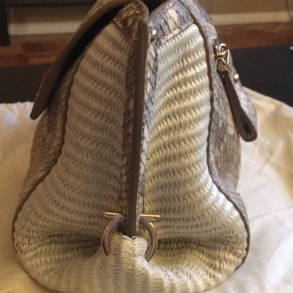 Exotic snakeskin ferragamo Sofia bag - Picture 3 of 6